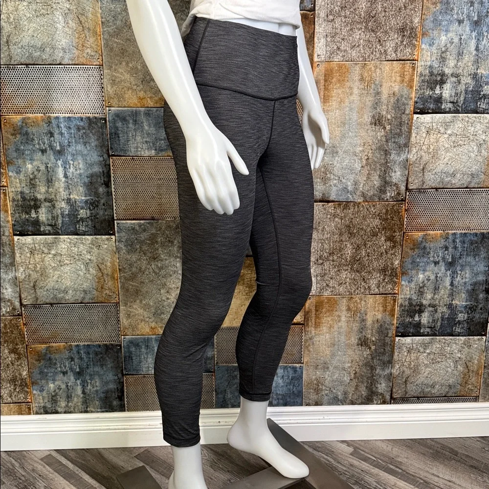 Lululemon Wunder Under Hi-Rise 7/8 Tight *Full-On Luxtreme 25" Size 8 - Picture 3 of 11